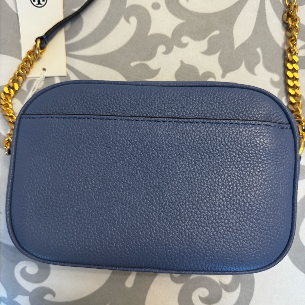 Tory Burch Navy Crossbody Bag with Gold Chain - Picture 2 of 6